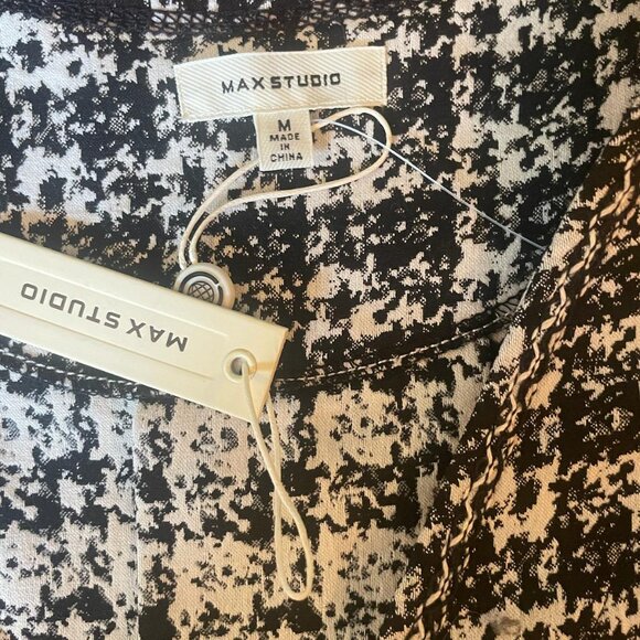 Max Studio Open Front Jacket- Medium - Picture 4 of 5